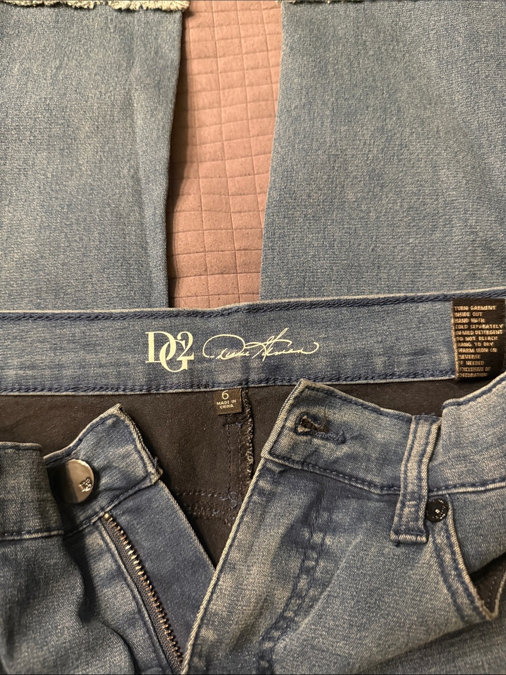 DG2 by Diane Gilman Light Blue Denim Jeans